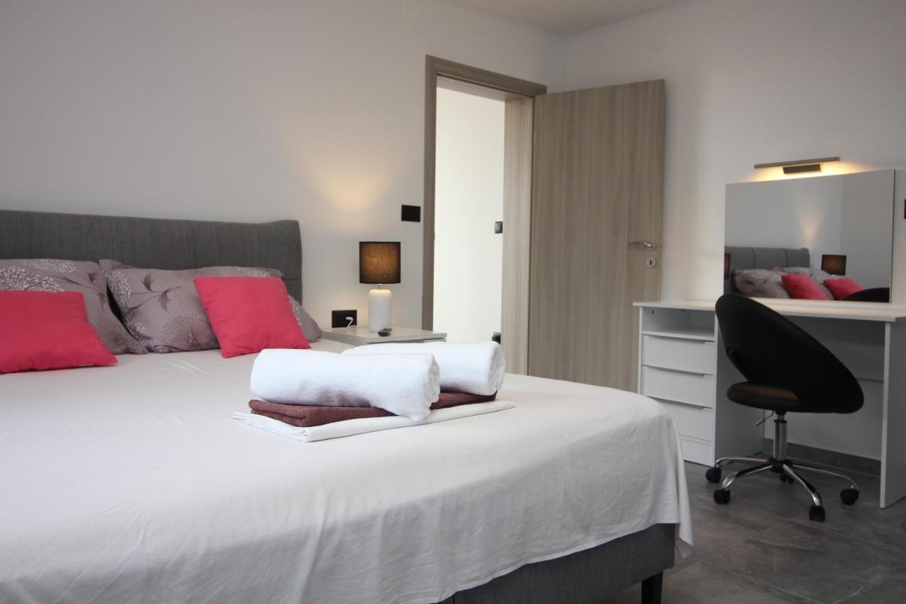 Apartments Toni Primošten Kültér fotó