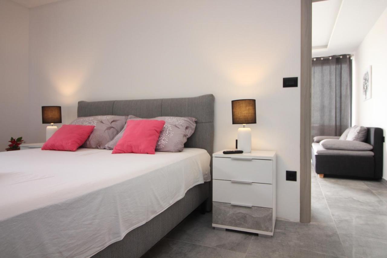 Apartments Toni Primošten Kültér fotó
